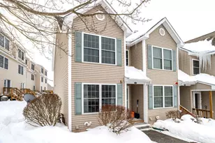 41 Shadowbrook Dr, Hudson, NH 03051 - Photo 1