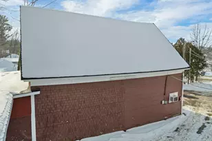 1073 Union Ave, Laconia, NH 03246 - Photo 13