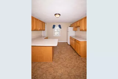 21 South Street, Manchester, NH 03104 - Photo 11