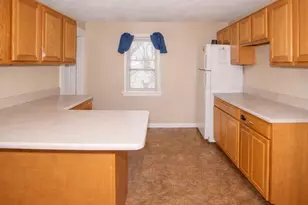 21 South St, Manchester, NH 03104 - Photo 11