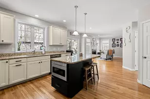 5 Harvest Ln, Bedford, NH 03110 - Photo 7