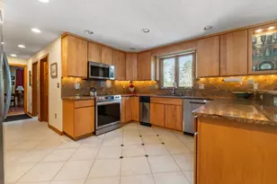 15 Martingale Rd, Amherst, NH 03031 - Photo 23