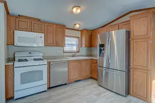 288 Lamplighter Dr, Conway, NH 03860 - Photo 9