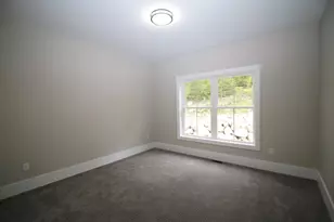 474 Blane Cir, Pembroke, NH 03275 - Photo 13