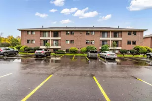 213 Abbott Farm Ln, Hudson, NH 03051 - Photo 5