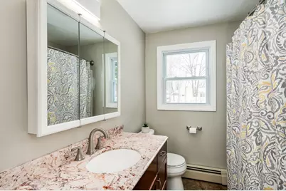 139 Michigan Avenue, Manchester, NH 03104 - Photo 17