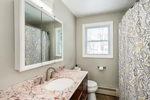 139 Michigan Ave, Manchester, NH 03104 - Photo 17