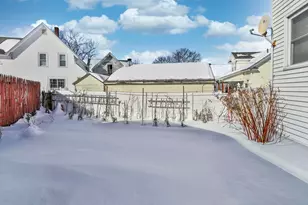 97 Dearborn St, Manchester, NH 03103 - Photo 5