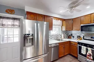 16 Chestnut Cir, Merrimack, NH 03054 - Photo 17