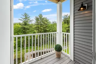 10100 S Willow St, Manchester, NH 03103 - Photo 27