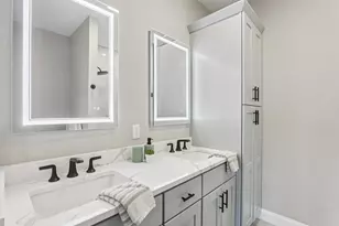 10100 S Willow St, Manchester, NH 03103 - Photo 19