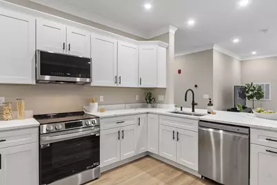 10100 S Willow Street #214, Manchester, NH 03103 - Photo 7