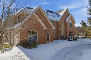 6 Esther Dr, Bedford, NH 03110 - Photo 3