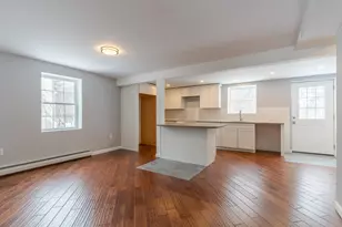 33 Linden St, Rochester, NH 03867 - Photo 5