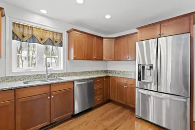 9 Maple Avenue, Goffstown, NH 03045 - Photo 15