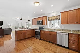 9 Maple Ave, Goffstown, NH 03045 - Photo 11