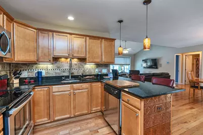 57 Baldwin Street, Nashua, NH 03064 - Photo 5