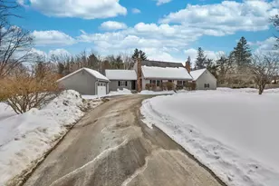 37 Jane Dr, Candia, NH 03034 - Photo 5