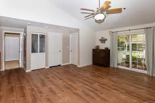 15 Marilyn Dr, Atkinson, NH 03811 - Photo 5