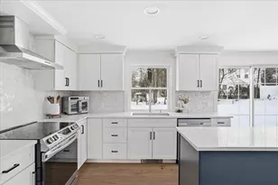 5 Johnson St, Windham, NH 03087 - Photo 11