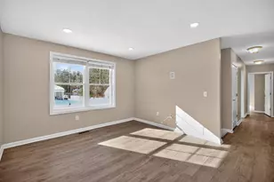 1 W Meadow Ct, Milford, NH 03055 - Photo 9