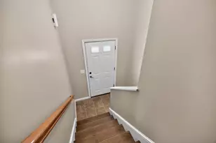 1 W Meadow Ct, Milford, NH 03055 - Photo 3