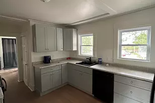 23 High St, Plymouth, NH 03264 - Photo 5