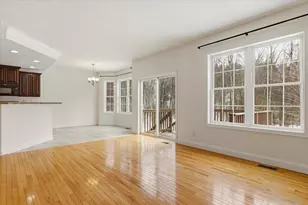 11 Gable Dr, Epping, NH 03042 - Photo 3