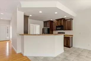 11 Gable Dr, Epping, NH 03042 - Photo 5