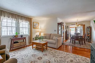 11 Winding Pond Rd, Londonderry, NH 03053 - Photo 5