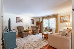 11 Winding Pond Rd, Londonderry, NH 03053 - Photo 3