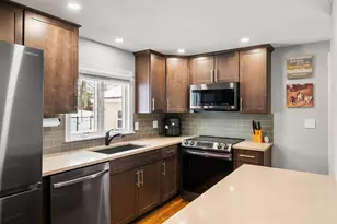 25 Carol Ave, Salem, NH 03079 - Photo 3