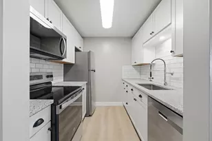 230 Eastern Ave, Manchester, NH 03104 - Photo 1