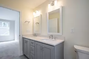 8 Wilderness Dr, Nashua, NH 03062 - Photo 9