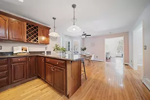 26 Sweet Briar Ln, Chester, NH 03036 - Photo 7