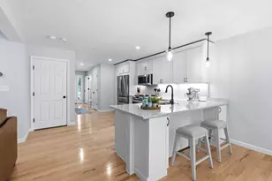 237 Woodview Way, Manchester, NH 03102 - Photo 11