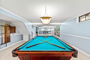 151 N Acres Rd, Manchester, NH 03104 - Photo 7