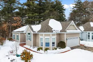 10 Houston Dr, Nashua, NH 03062 - Photo 1