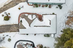 10 Houston Dr, Nashua, NH 03062 - Photo 33