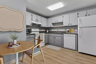 55 Log Street #3H, Manchester, NH 03102 - Photo 1