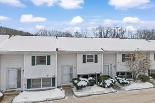 883 Mammoth Rd, Manchester, NH 03104 - Photo 3