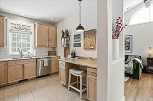 74 Old Stage Rd, Litchfield, NH 03052 - Photo 15