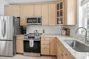 74 Old Stage Rd, Litchfield, NH 03052 - Photo 23