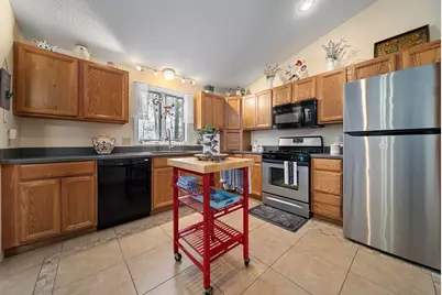 7 Meghan Drive, Nashua, NH 03063 - Photo 13