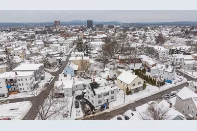 10 Malvern Street, Manchester, NH 03104 - Photo 7