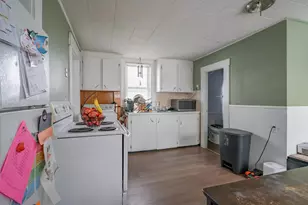 10 Malvern St, Manchester, NH 03104 - Photo 9