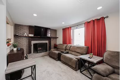 128 N Shore Road, Derry, NH 03038 - Photo 3