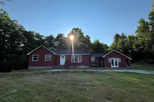 128 N Shore Rd, Derry, NH 03038 - Photo 1