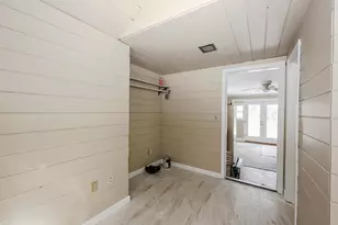 128 N Shore Rd, Derry, NH 03038 - Photo 33