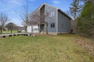 47 Drew Woods Dr, Derry, NH 03038 - Photo 5